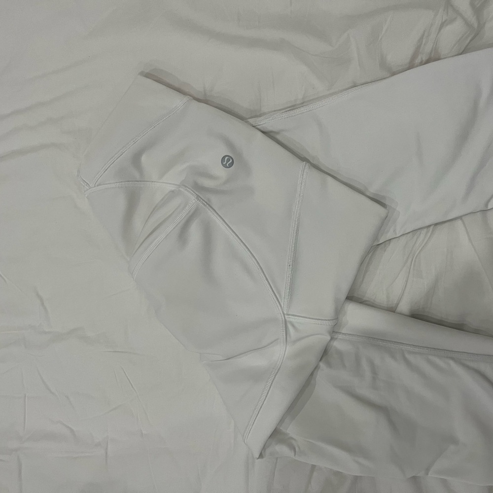 White Lululemon leggings 7/8 length